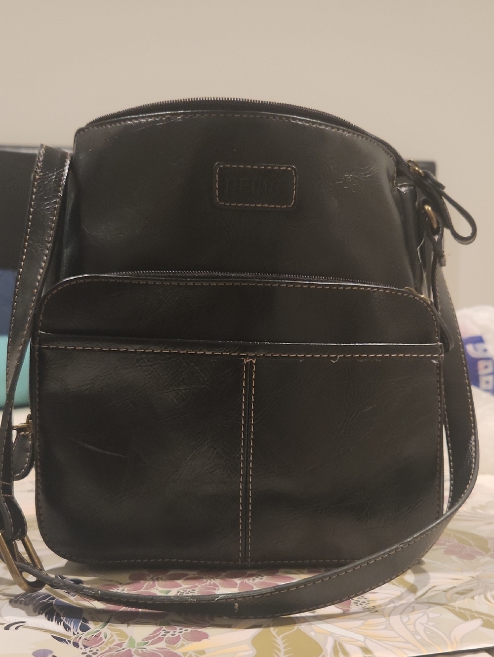 RELIC Classic Black Leather Shoulder Bag